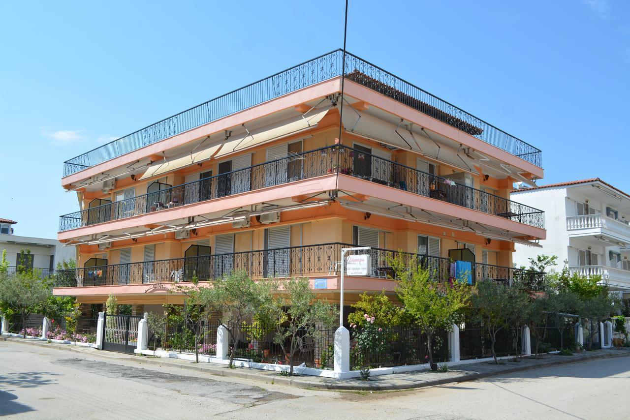 Apartments Dimitra Паралія-Діонісіу Екстер'єр фото
